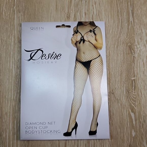 Desire Hosiery fishnet open cup and crotch bodystocking new in box women's plus - Picture 1 of 3
